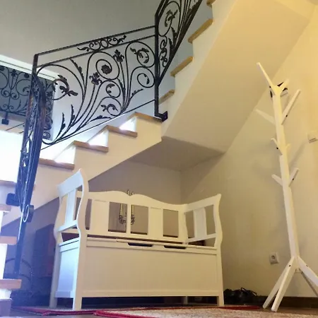 וילה Charming Luxury *