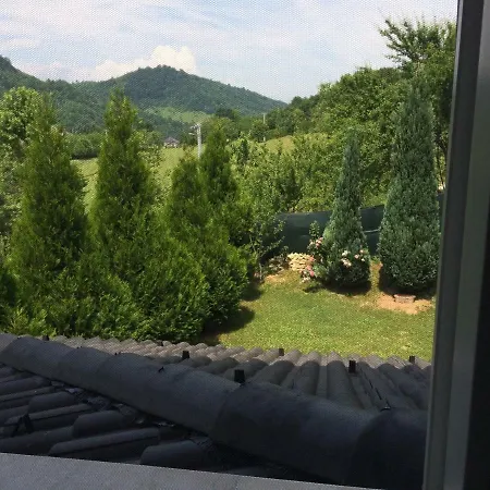 וילה Charming Luxury סראייבו